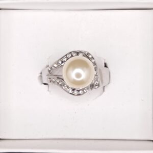 Anillo acero quirúrgico.