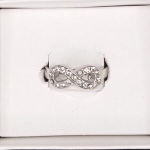 Anillo acero quirúrgico.
